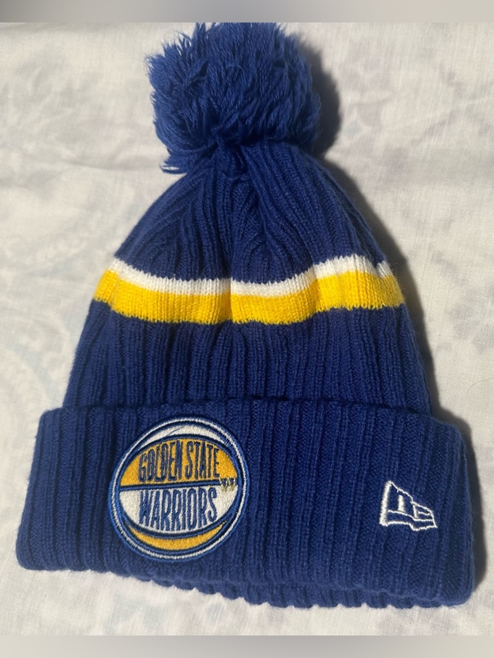 New Era Kids Golden State Warriors Blue and Yellow Pom Beanie